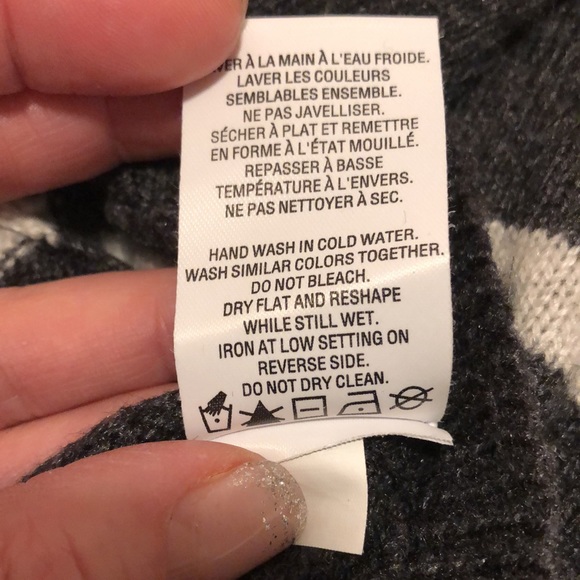 Reitmans sweater size Large. Charcoal grey with white stripes. - Picture 7 of 10